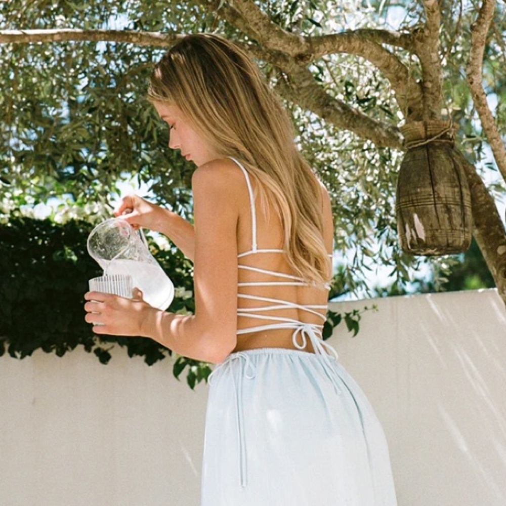 Sabo Skirt Backless Beau Dress - Picture 3 of 5